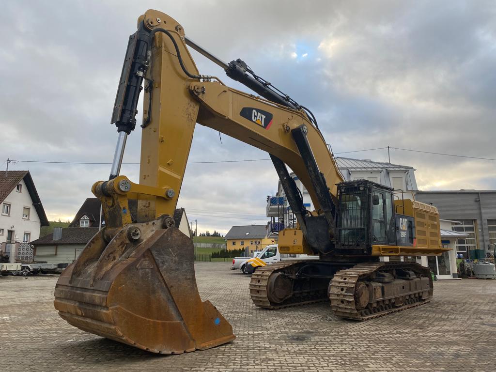 CATERPILLAR 390FL ME EXCAVATOR – Year: 2015.